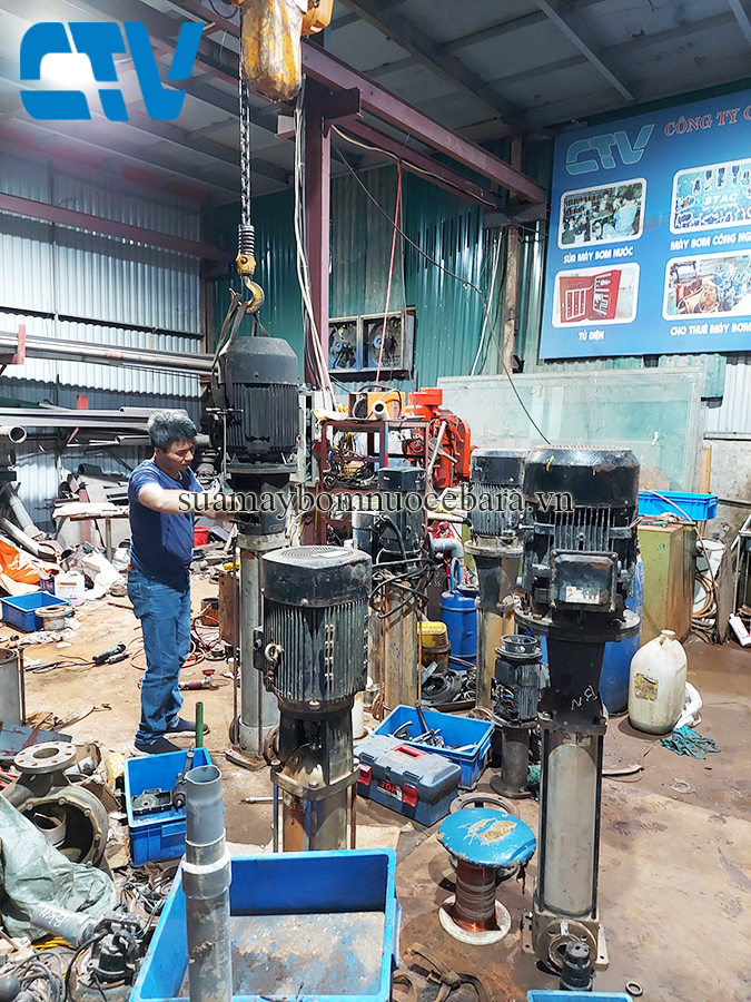 Dịch vụ sửa máy bơm trục đứng chuyên nghiệp, uy tín, nhanh chóng tại Hà Nội